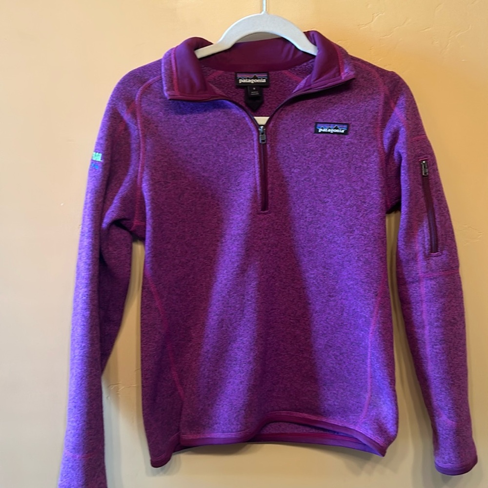Patagonia long sleeve top size small